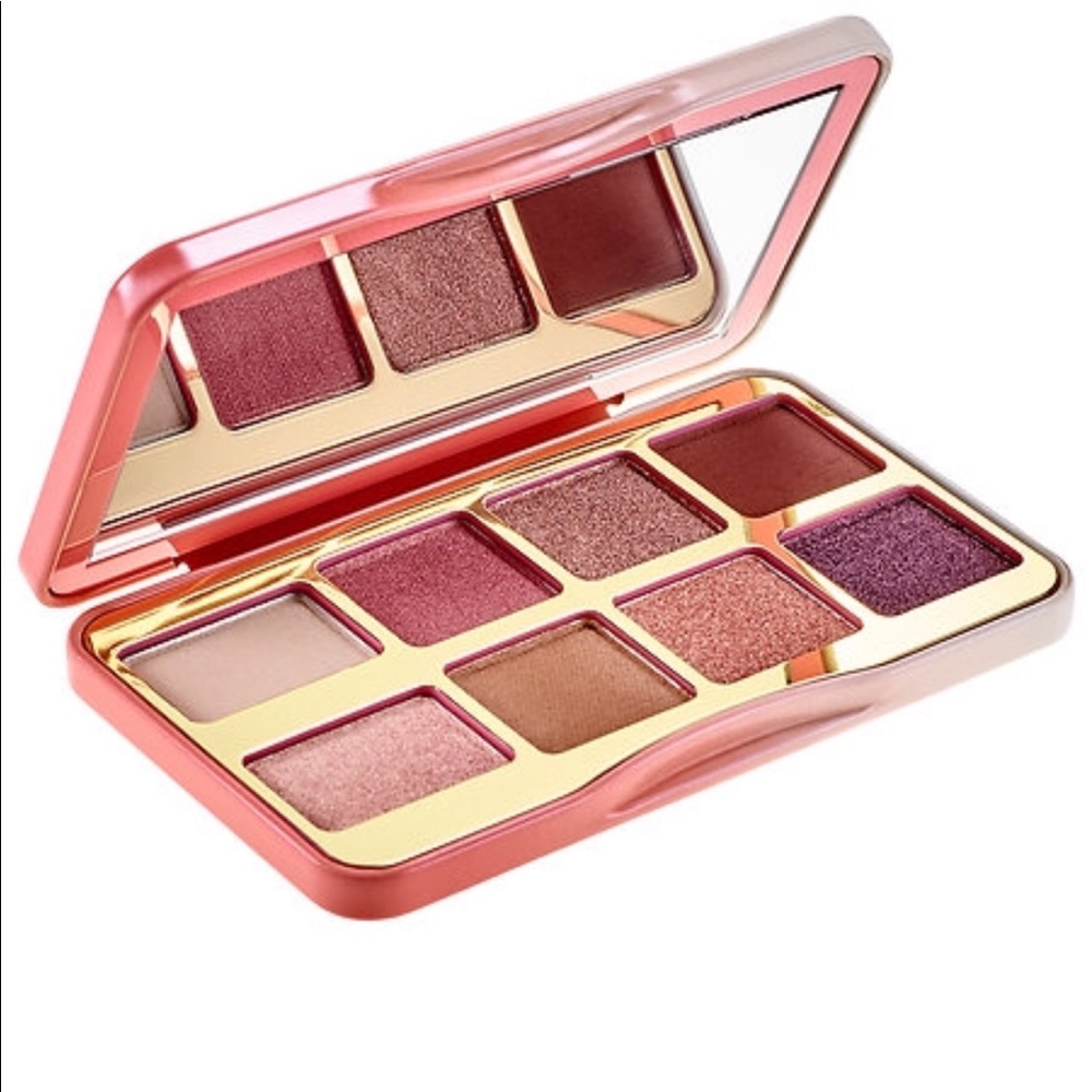 Too faced tickled peach palette